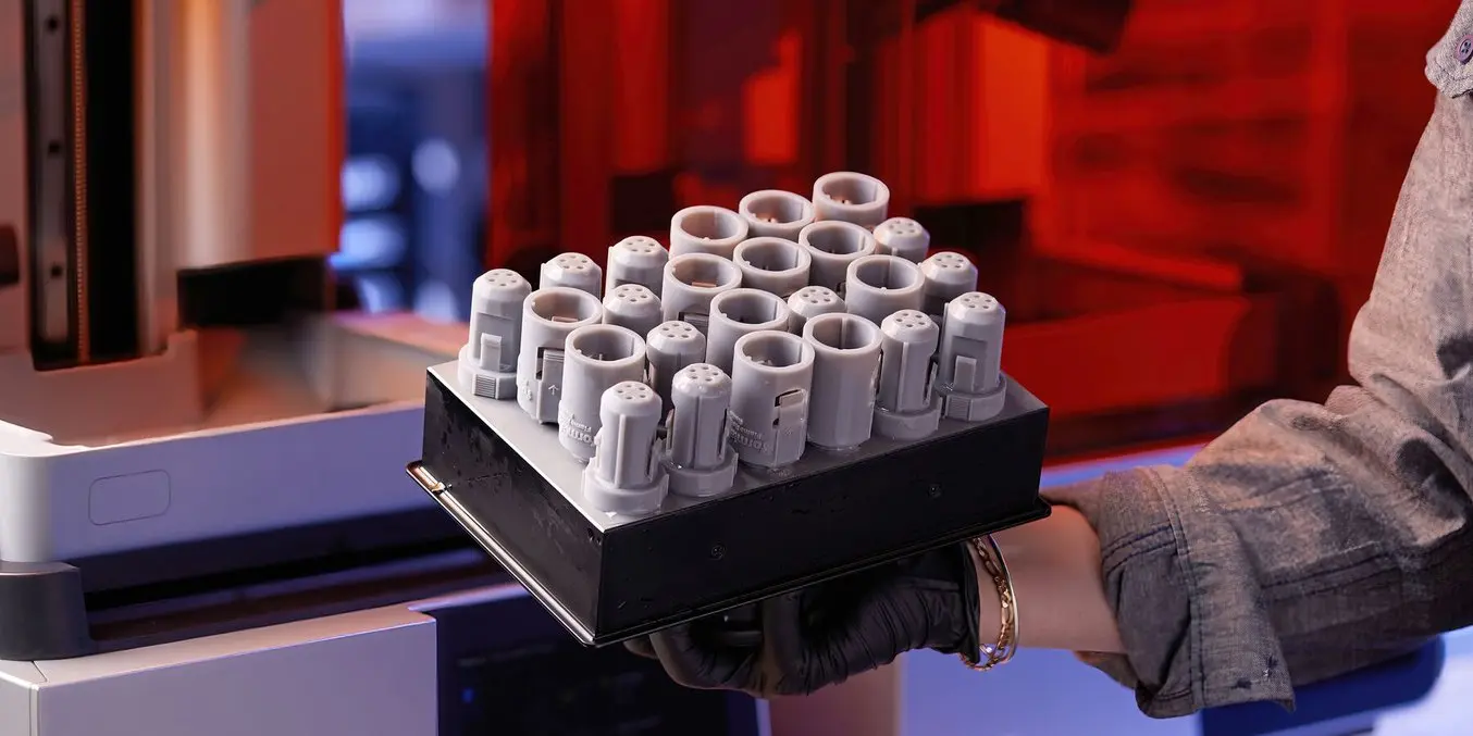 SLA光固化 3D 打印：赋能全产业链的精密制造方案